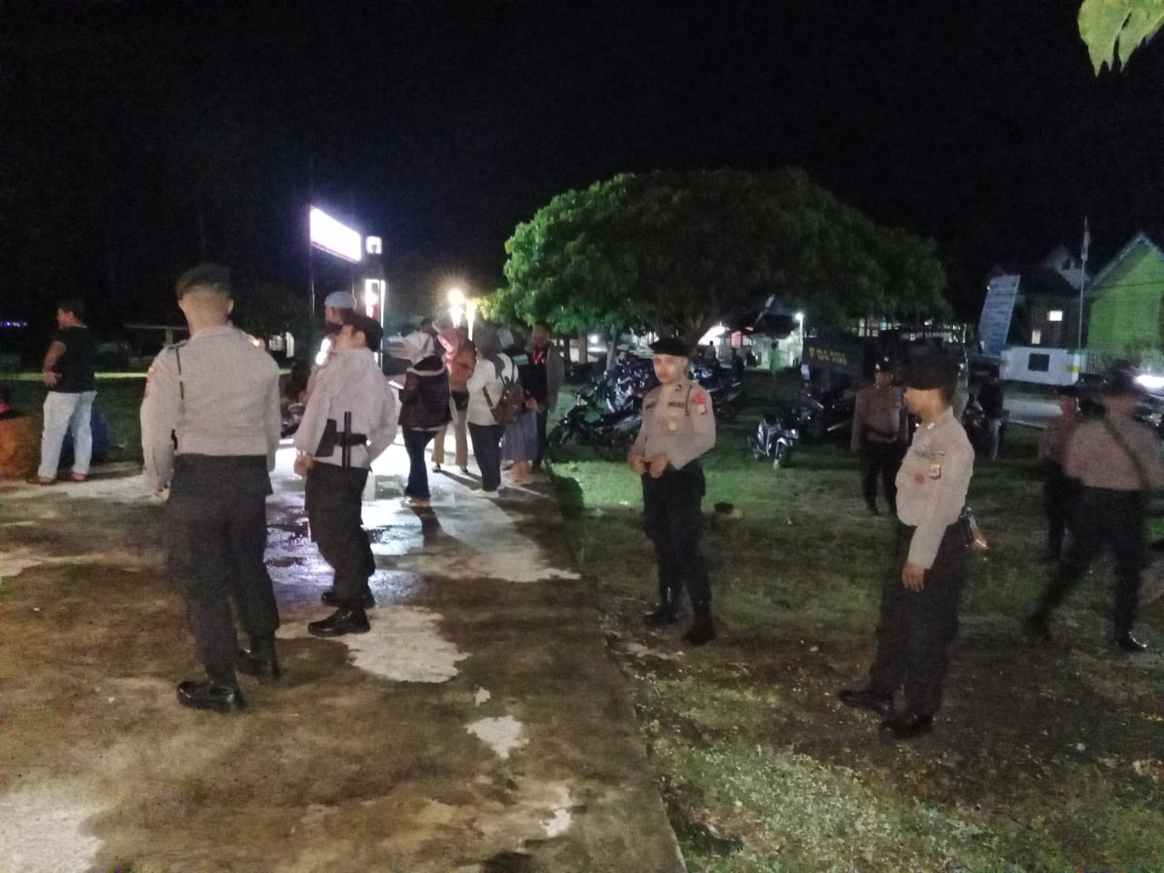Personel Polres Buol Amankan Jalannya Kampanye Paslon Urut 5 di Lamadong 1