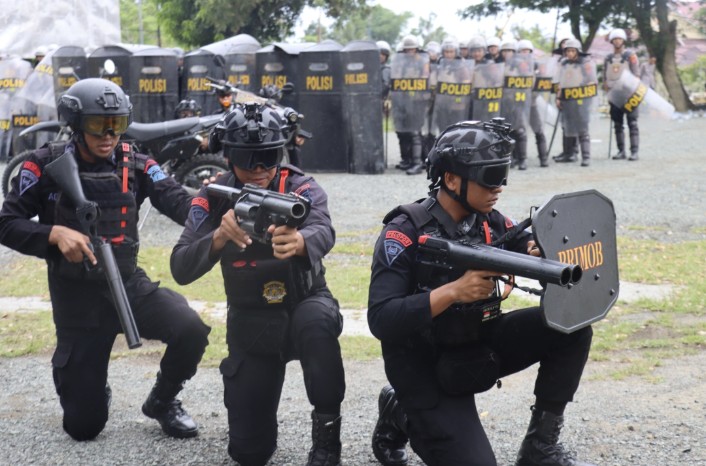 Jelang Voting Day Pilkada 2024, Polres Buol dan Brimob Polda Sulteng Gelar Latihan Dalmas