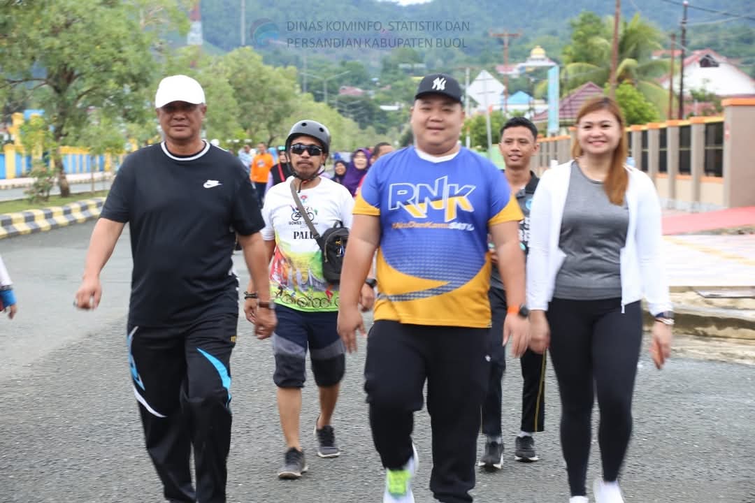 Ketua DPRD Buol Apresiasi Kegiatan Jalan Sehat dan Senam Bersama Peringati HUT KORPRI ke-53