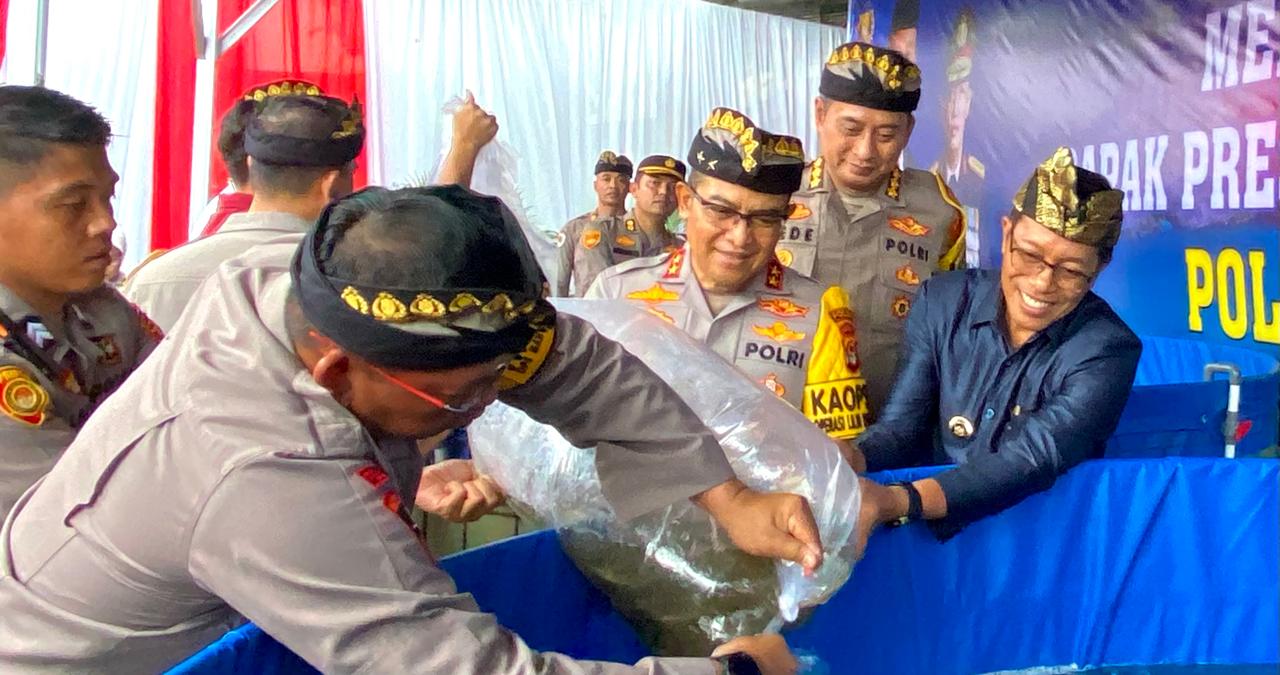 Kapolda NTB Irjen Pol Hadi Gunawan Resmikan Budidaya Ikan Nila di Polres Lombok Timur