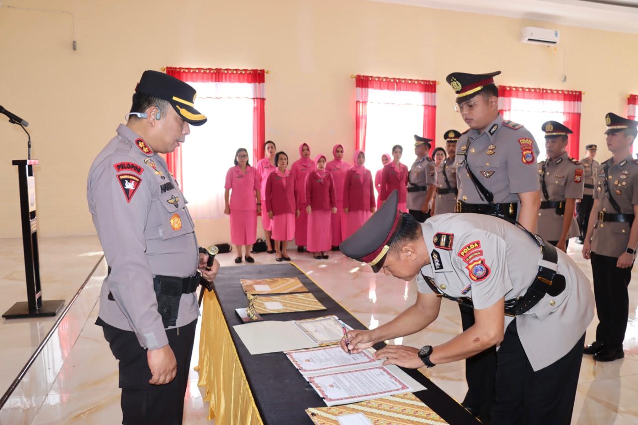 Upacara Sertijab 3 PJU Serta Kapolsek Bokat, Kapolres Buol: Mutasi Hal yang Biasa