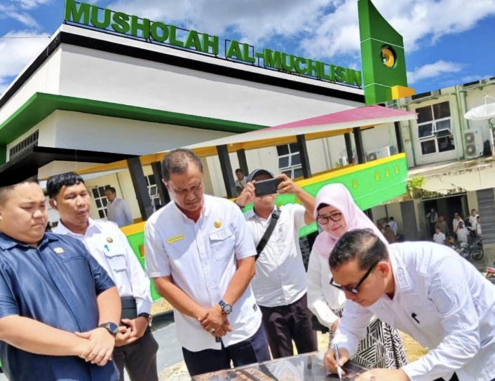 Ketua DPRD Buol Apresiasi Langkah PJ Bupati Buol di Peresmian Musholla Al-Muchlisin