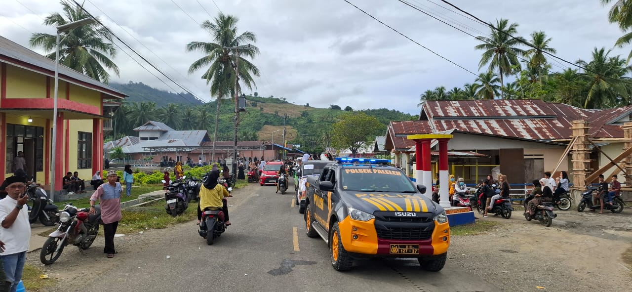 Kapolsek Bersama Camat Paleleh Lepas Pawai Penyambutan Bulan Suci Ramadhan 1446 H