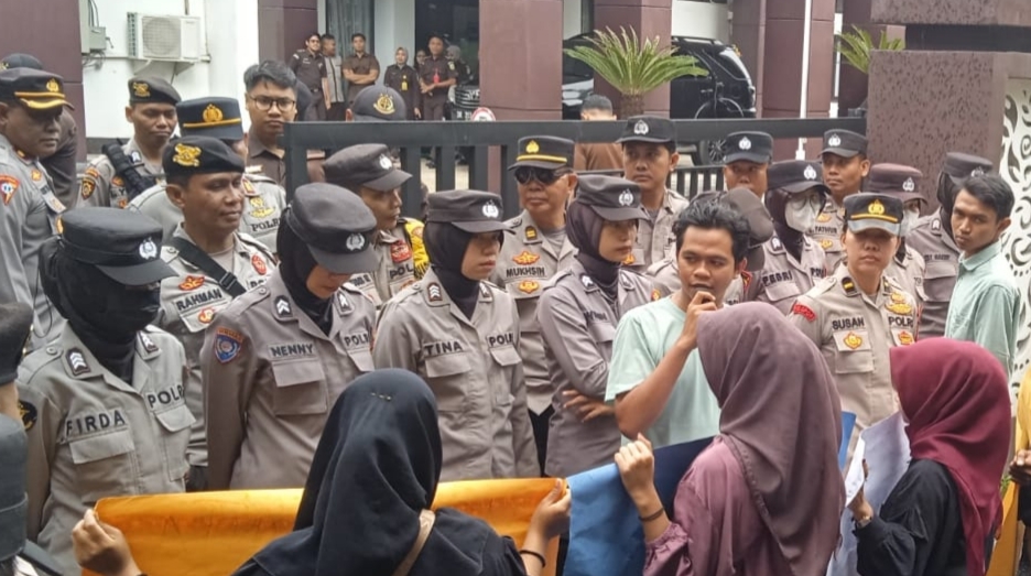 Aksi Jilid ll Ke Kejati Ntb,  Alpa Lotim Demo Desak Kejaksaan Tuntaskan Kasus Chromebook 