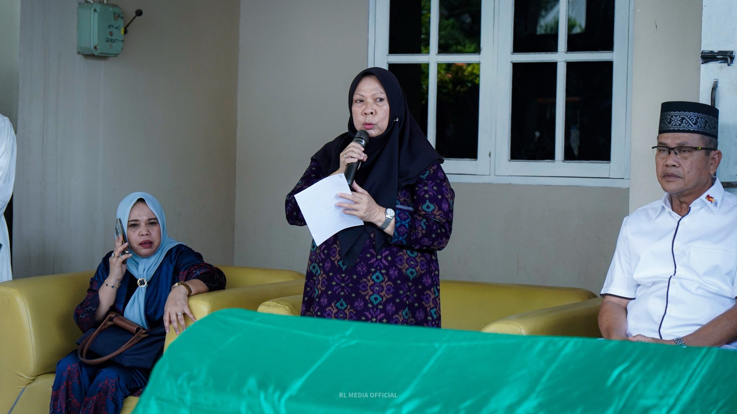 Wagub Sulteng Hadiri Pelepasan Jenazah Ir. Erni Muslimin
