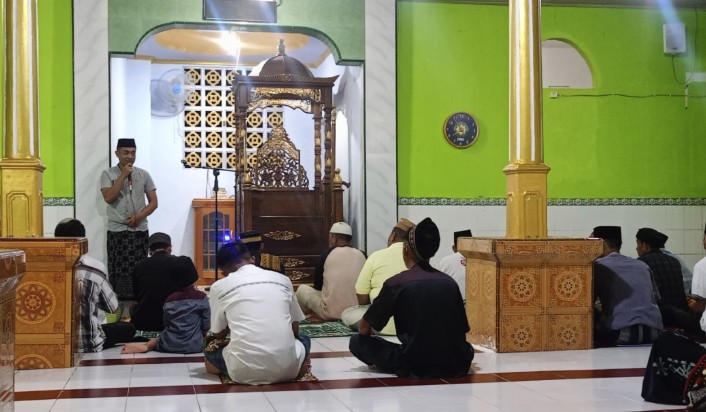 Safari Ramadan Kapolsek Paleleh Bersama Mubaligh