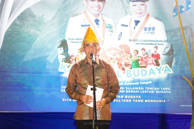 Gubernur Anwar Hafid: Kita Ingin Karnaval Budaya Sulteng Menjadi Event Nasional