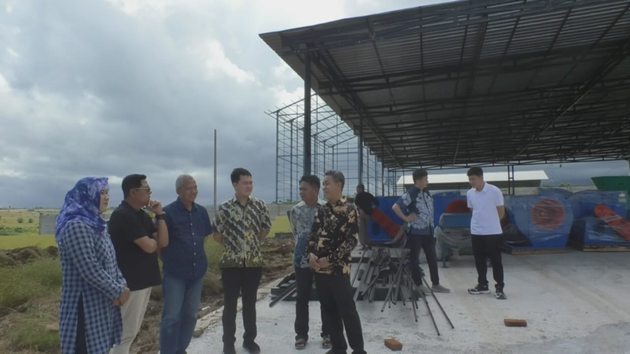 Bupati Lombok Timur Kunjungi Pabrik Porang, Janji Dukung Kesejahteraan Warga Sekitar