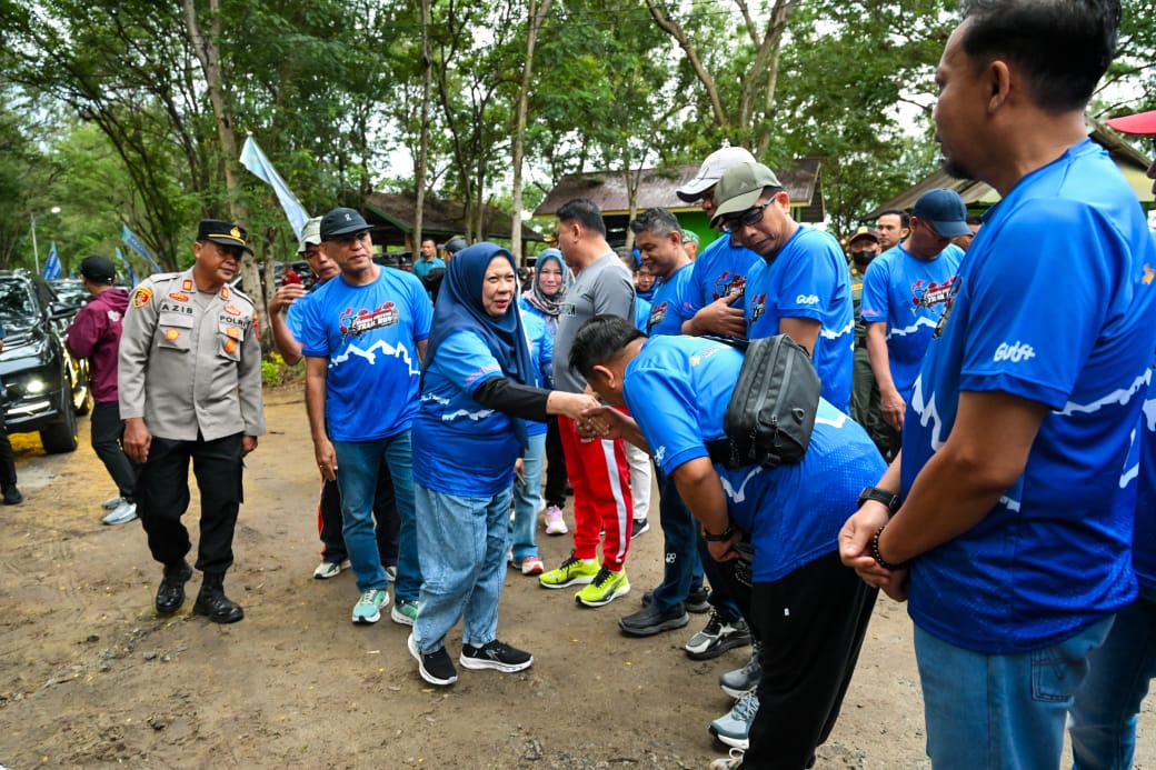 Wagub Sulteng Lepas Ratusan Peserta Sulteng Tahura Trail Run 2025