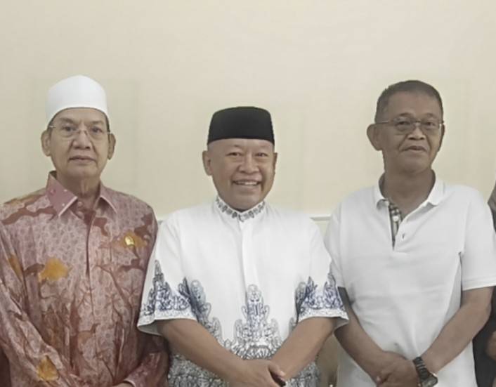 Pertemuan Tiga Politisi Senior Sulteng dalam Suasana Idulfitri, Apa yang Dibahas?