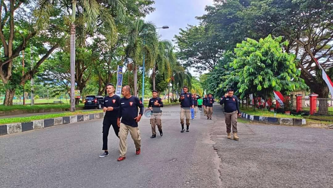 Satpol PP, Damkar dan Linmas Buol Meriahkan Jalan Santai di Parigi Moutong