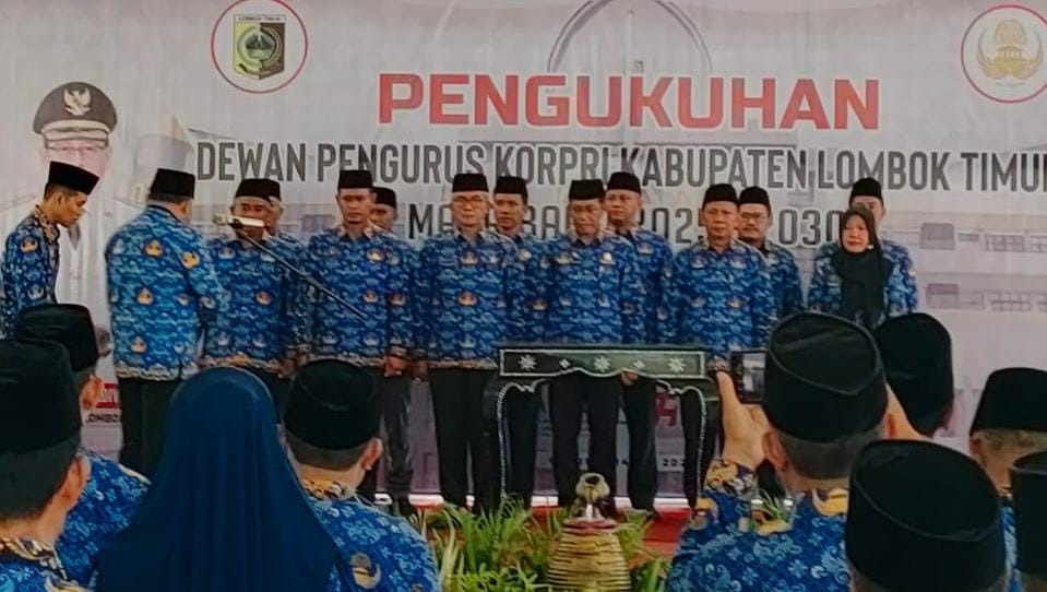 Bupati Lotim Haerul Warisin Saksikan Pengukuhan Juaeni Taofik Sebagai Pengurus Korpri Periode 2025-2030