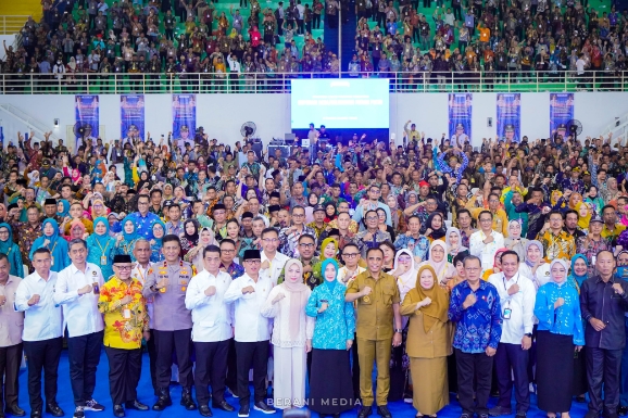 Menteri Desa dan Gubernur Sulteng Kompak Luncurkan Koperasi Merah Putih, Bangun Ekonomi dari Desa