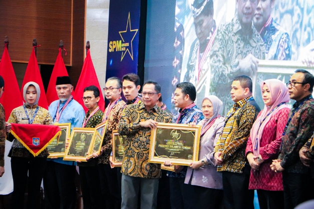 Pemprov Sulteng Sabet Penghargaan di Ajang SPM Awards 2025