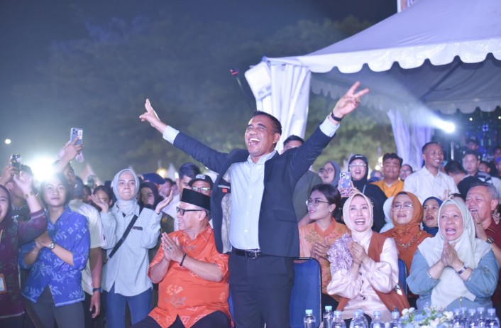 Puncak Semarak Sulteng Nambaso Dipenuhi Ribuan Warga