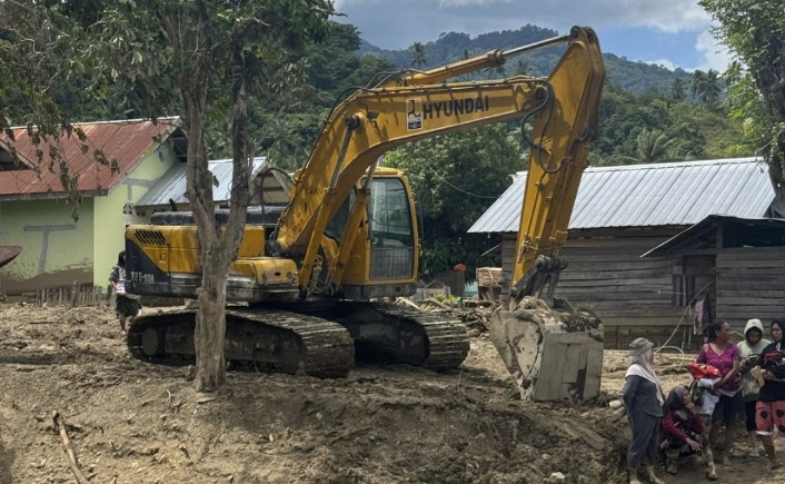 Instruksi Gubernur Sulteng, Alber Dikerahkan Bantu Penanganan Banjir di Wombo Kalonggo