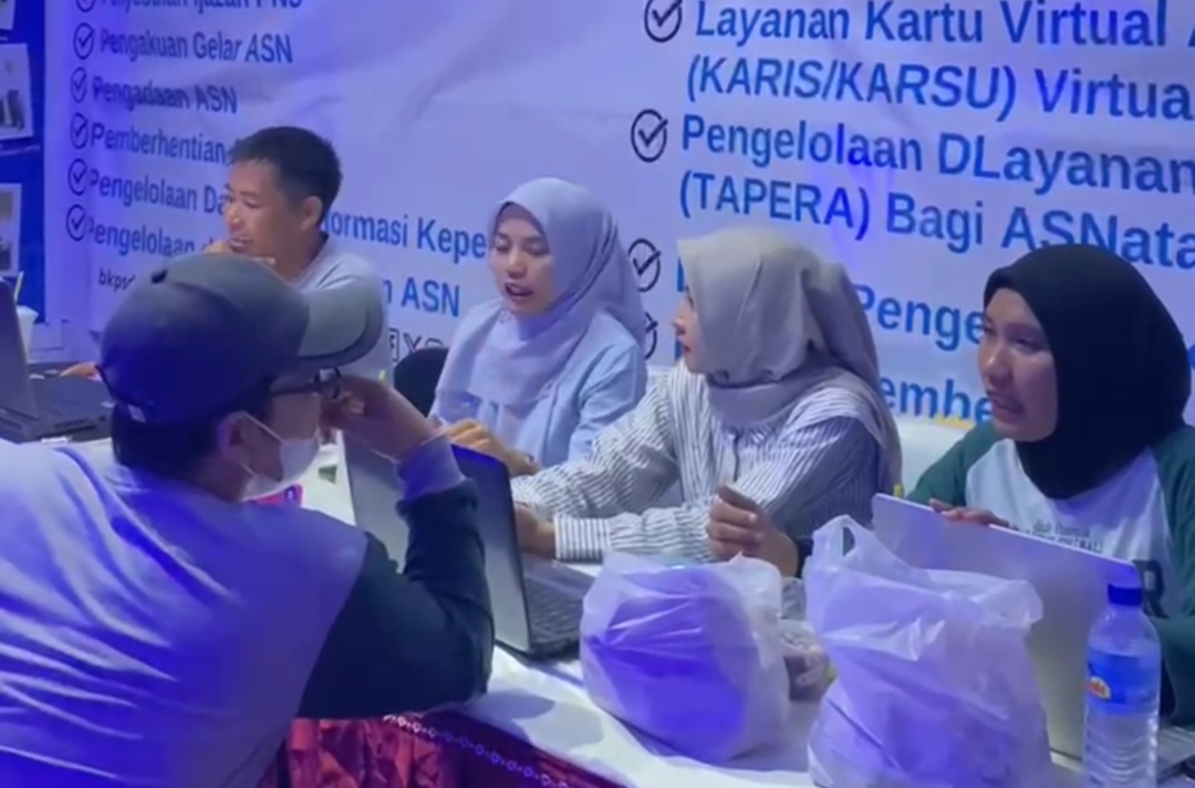 Sekda Lotim Apresiasi Hari Kedua Muharram Fest 1448 H: Stand BKPSDM dan KORPRI Lotim Ramai Dikunjungi ASN