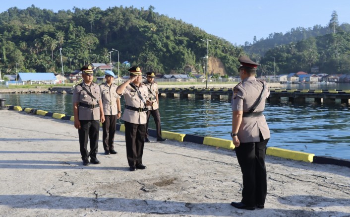 Polres Buol Gelar Upacara Tabur Bunga di Laut Peringati Hari Bhayangkara ke-79