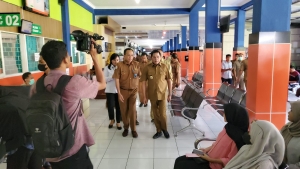 Bupati Lotim H Haerul Warisin “Saya Bukan Cari Pencitraan” 