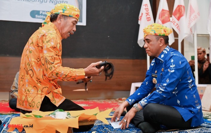 Gubernur Sulteng Dinobatkan Sebagai Tomaoge Tomanasa Ri Tanah Kaili