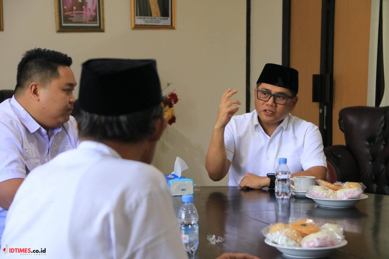 Bupati Buol Bahas Program “Buol Terang” Bersama Pimpinan DPRD