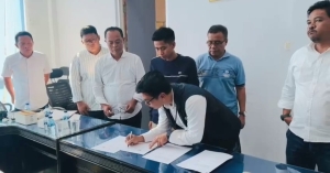 Wao, Direktur PDAM Lotim Teken Kerjsama Sama Dengan Dua Perusahaan Besar Loh!
