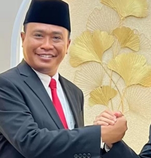 Terlalu Serius Jiwa Muda Hilang, Viral Lempar Mikrofon Saat Pelantikan, Kakanwil Kemenag NTB Zamroni: Itu Hanya Candaan, Mari Bijak Sikapi Medsos