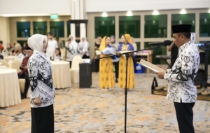 Ibunda Guru Sulteng Dikukuhkan, Gubernur: Perannya Penting untuk Generasi Bangsa