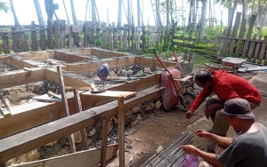 Proyek Pembangunan Jamban Sekolah di Buol Disorot: Tanpa Papan Informasi dan APD