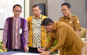 Bupati Lotim Dorong Penguatan SDM dalam Digitalisasi Transaksi Keuangan Daerah