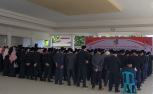 Bupati Lotim Haerul Warisin Lantik Ratusan Pejabat, Tes Fisik Berdiri Tanpa Korsi  Hingga 1 Jam Lebih!