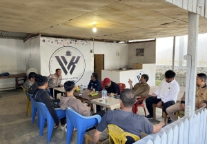 Ngopi dan Ngobrol Santai Kapolres Buol Bersama Insan Pers