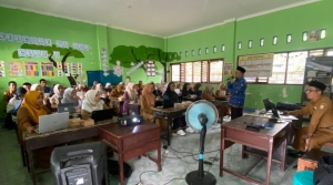 Kepsek dan Guru SD di Kecamatan Suralaga Ikuti Bimtek Pembelajaran Mendalam