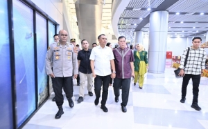 Gubernur Sulteng Sambut Kapolda Baru Irjen Endi Sutendi di Bandara Palu