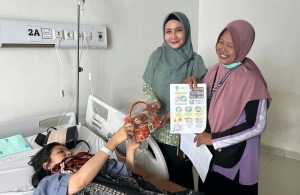 RSUD dr R Soedjono Selong Lotim Kini Punya Tim Jumat Berkah dan IIDI Bagikan Ratusan Paket Makanan untuk Keluarga Pasien