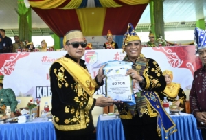 Pemkab Touna Terima Bantuan Strategis dari Pemprov Sulteng di Momen HUT ke 22 Tahun