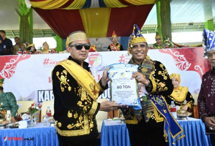 Pemkab Touna Terima Bantuan Strategis dari Pemprov Sulteng di Momen HUT ke 22 Tahun