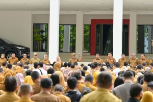 Gubernur Sulteng Pimpin Apel Gabungan Perdana 2026: Pentingnya Integritas dan Pelayanan Publik