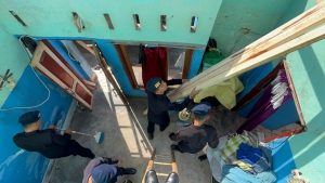 Puluhan Brimob Kepung Cuaca Ekstrem di Lombok Timur