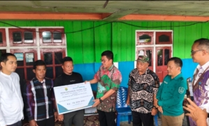 Pemda Buol Serahkan Bantuan kepada Nelayan Penyelamat 15 WNA Filipina, Bupati dan Wabup Apresiasi Aksi Kemanusiaan