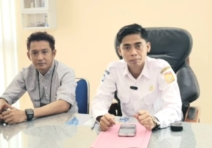 Warga Ketangga Tambal Jalan Bekas Proyek PDAM, Direktur Kami Betanggungjawab Dana Perbaikan Sudah Disalurkan ke Desa