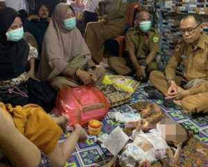 Kadis P2KBP3A Kabupaten Buol Cek Kondisi Bayi yang Diduga Ditelantarkan di Lokodidi