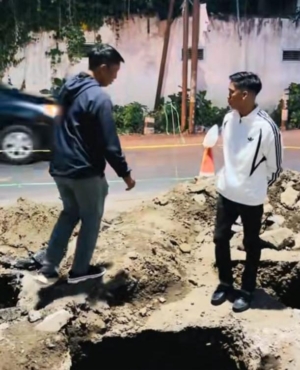 Direktur PDAM Lotim Tinjau Langsung Perbaikan Pipa, Pastikan Distribusi Air Segera Normal