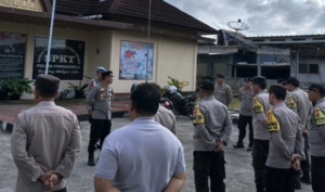 Pimpin Apel Pagi, Kapolsek Peringgasela Tekankan Bhabinkamtibmas Aktif Kunjungi Desa Binaan untuk Cegah Penyakit Masyarakat