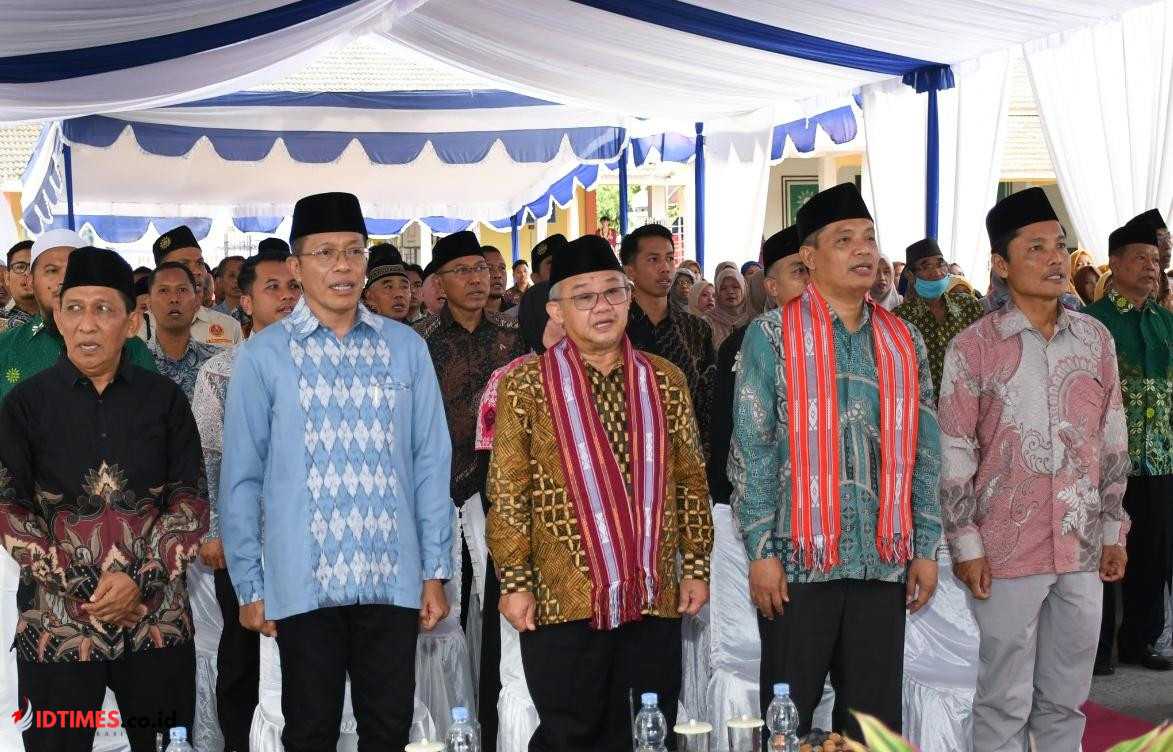 Mendikdasmen Letakkan Batu Pertama Gedung Rektorat ITSKes Muhammadiyah Selong