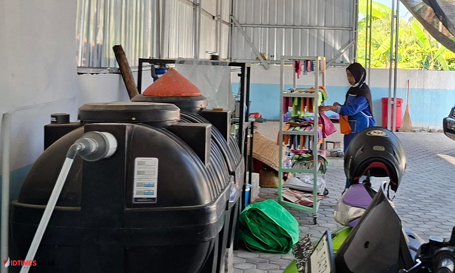Pecat Puluhan Karyawan dan Gaji Karyawan Aktif Diduga Dipotong Rp100 Ribu oleh Oknum di Lingkaran SPPG Bagik Payung Selatan 1 Untuk Yayasan