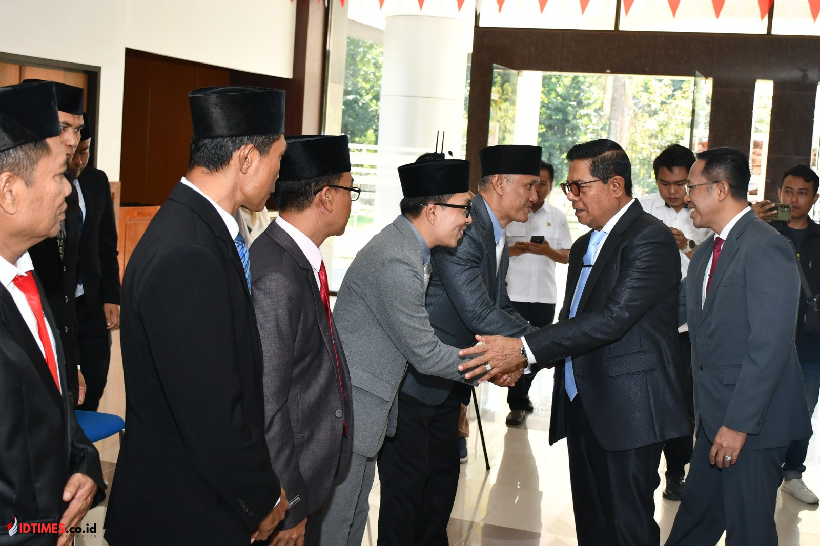 Bupati Lombok Timur Haerul Warsin Dinilai Doyan Menunjuk PLT, Profesionalisme atau Pertimbangan Politik?