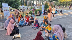 Baca Bersama Se-Lombok Timur Satukan Komunitas Literasi, Taman Tugu Selong Dipenuhi Pecinta Buku