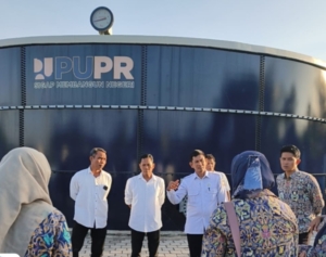 Dirtek PDAM Lotim Dedi Ajak Pihak Kementerian PUPR Tinjauan SPAM Selatan Hingga Pelanggan PDAM di Sukaraja