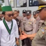 Gubernur Sulteng Anwar Hafid Klarifikasi Momen Jabat Tangan yang Viral